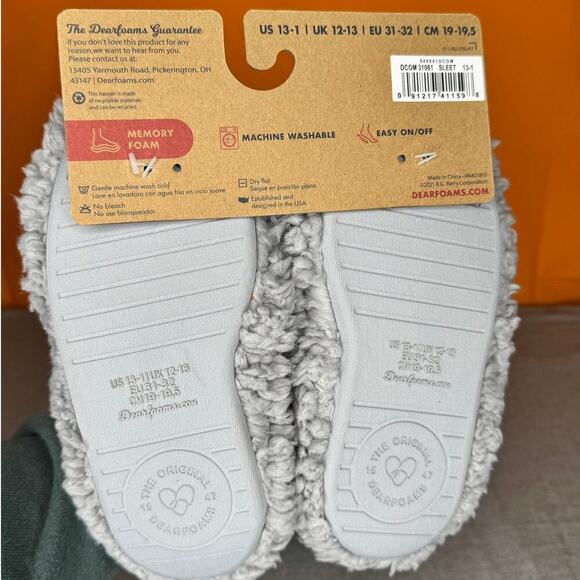 Dearfoams Kids Fuzzy Slippers Grey Memory Foam Size 13 / 1 - Picture 7 of 8